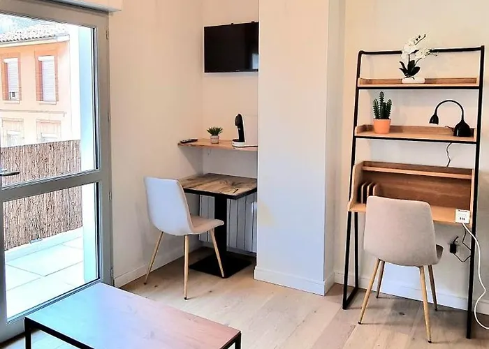 Studio Chic & Balcon - Hypercentre - Gare - Metro