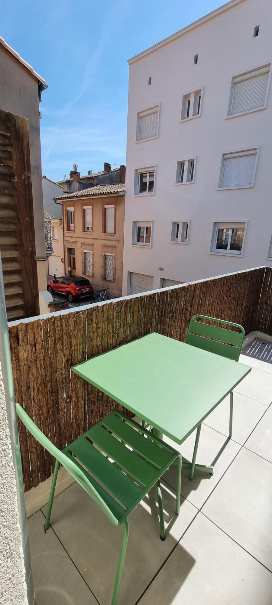 Chic & Balcon - Hypercentre - Gare - Metro Apartment *